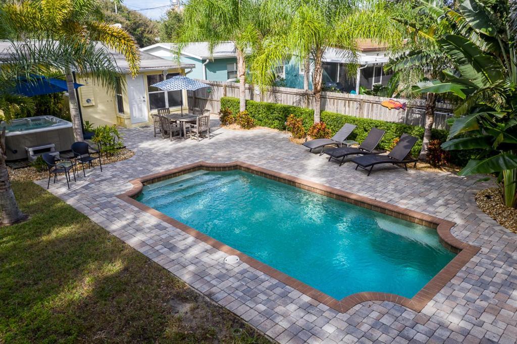 Turtles Nest Pool Home ~ Hot Tub ~ Walking Distance To The Beach - 821 E. 11Th New Smyrna Beach Exterior foto