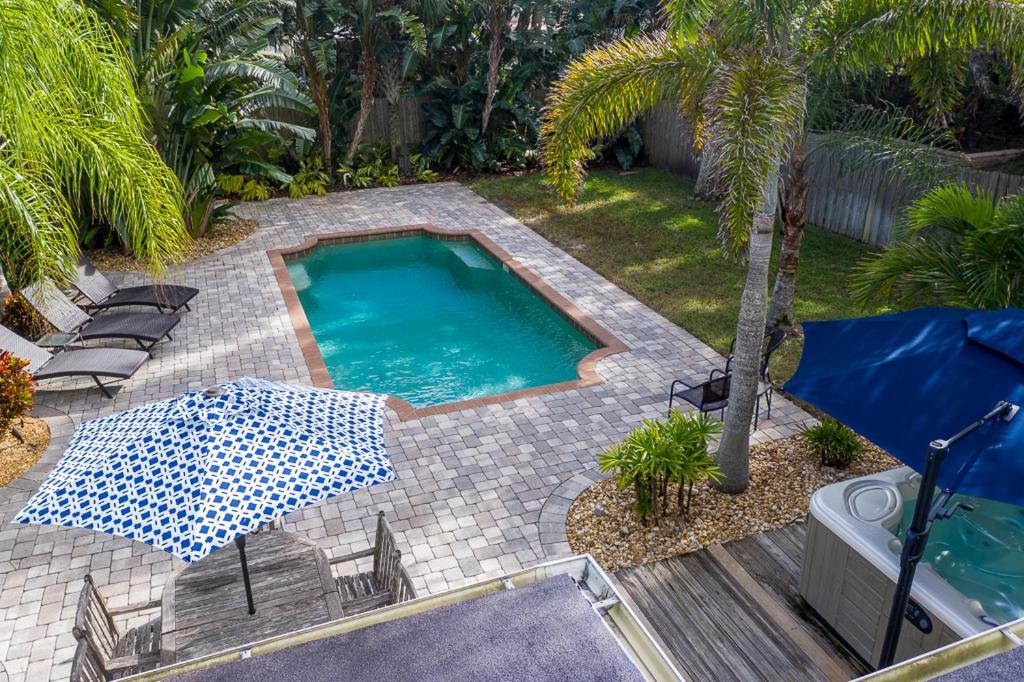 Turtles Nest Pool Home ~ Hot Tub ~ Walking Distance To The Beach - 821 E. 11Th New Smyrna Beach Exterior foto